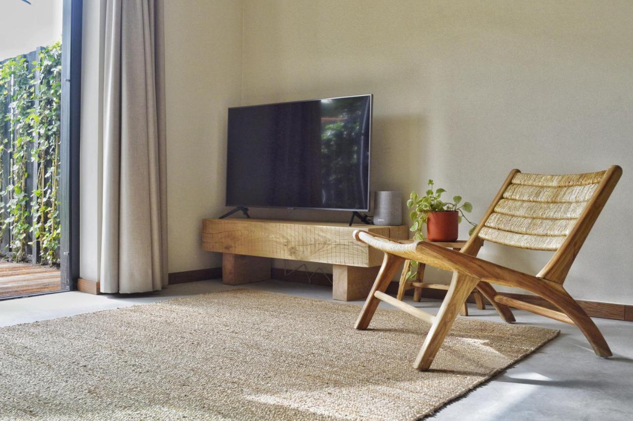 Van Heeckeren Apartments & Suites Nes Nes  Zewnętrze zdjęcie