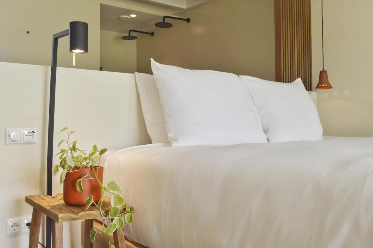 Van Heeckeren Apartments & Suites Nes Nes  Zewnętrze zdjęcie