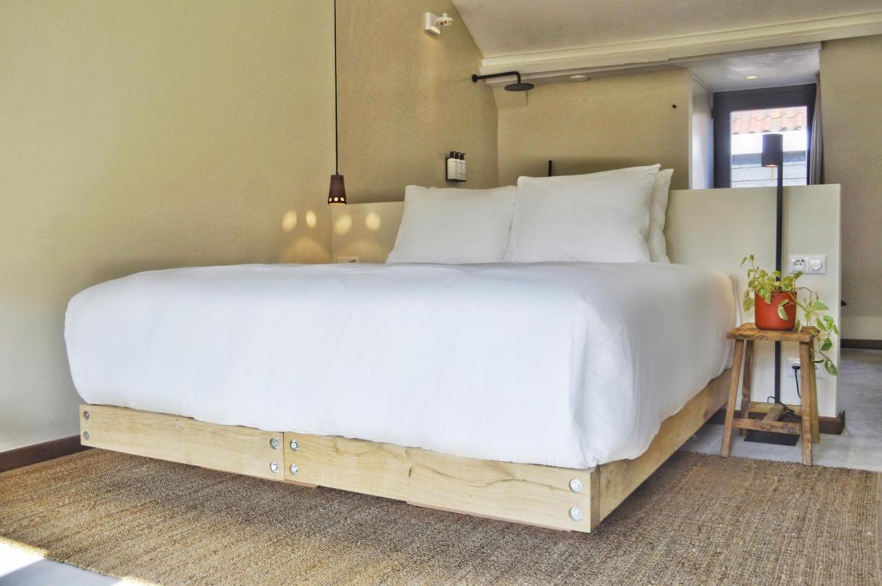 Van Heeckeren Apartments & Suites Nes Nes  Zewnętrze zdjęcie